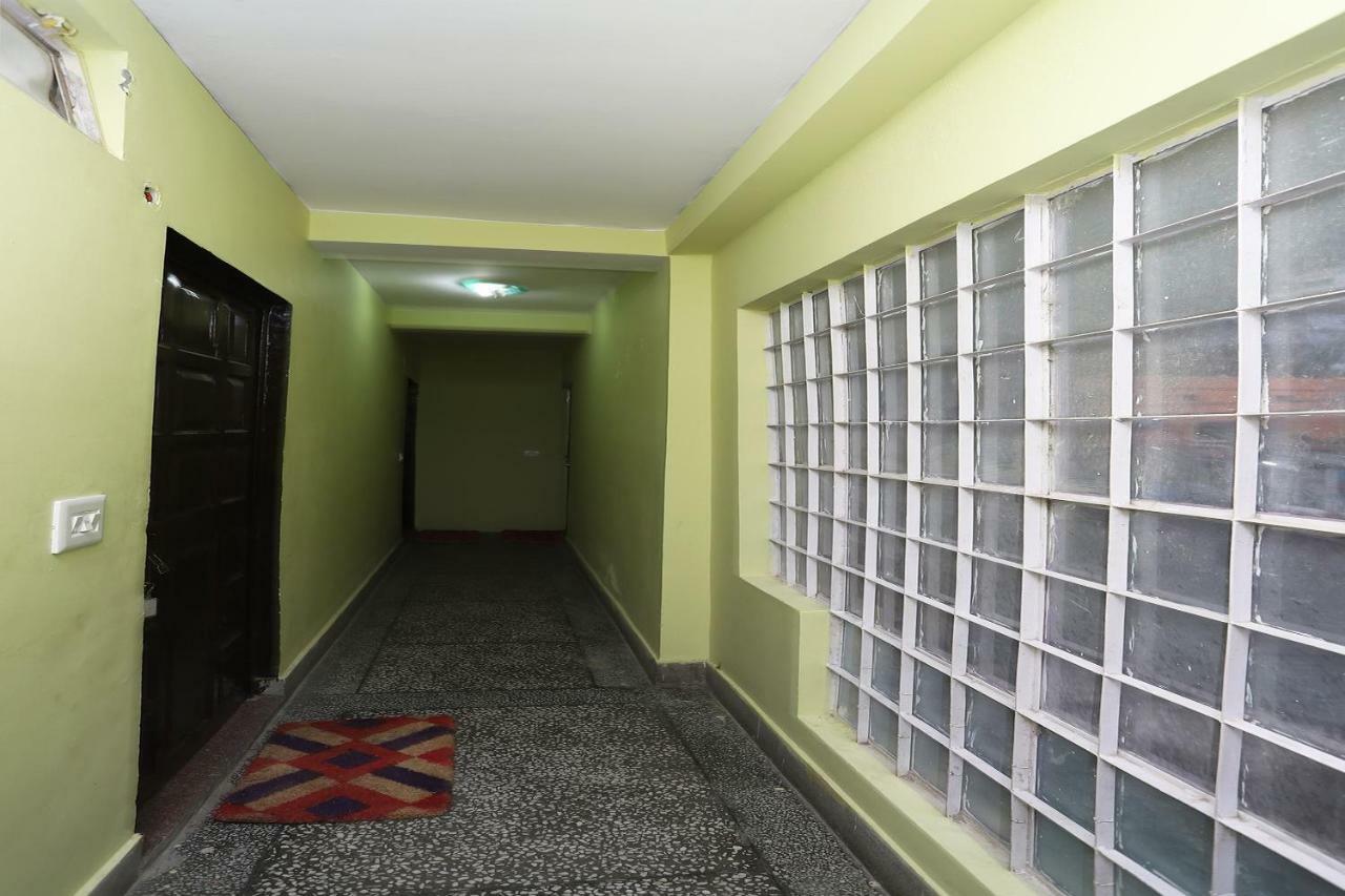 Oyo 43694 Hotel Hillson Pauri Kültér fotó