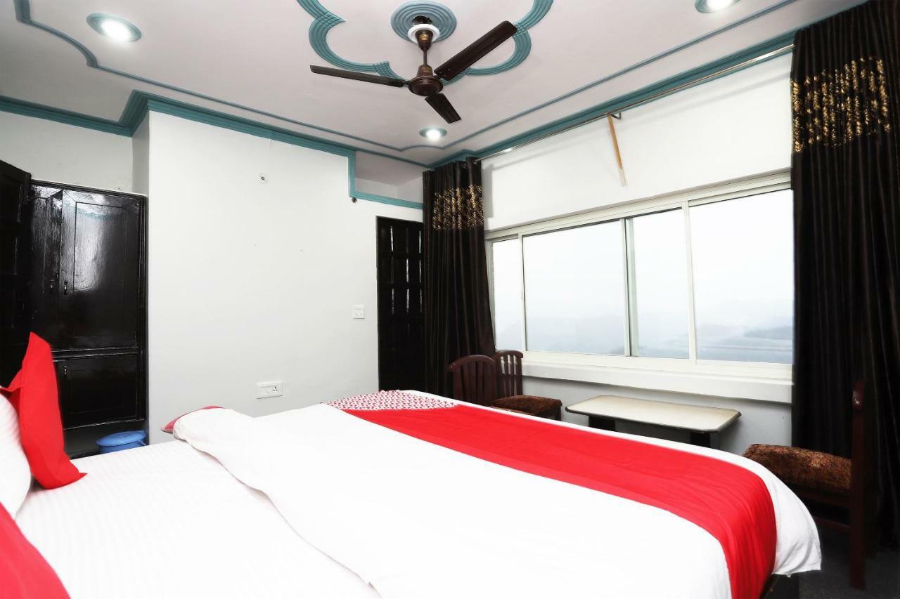 Oyo 43694 Hotel Hillson Pauri Kültér fotó