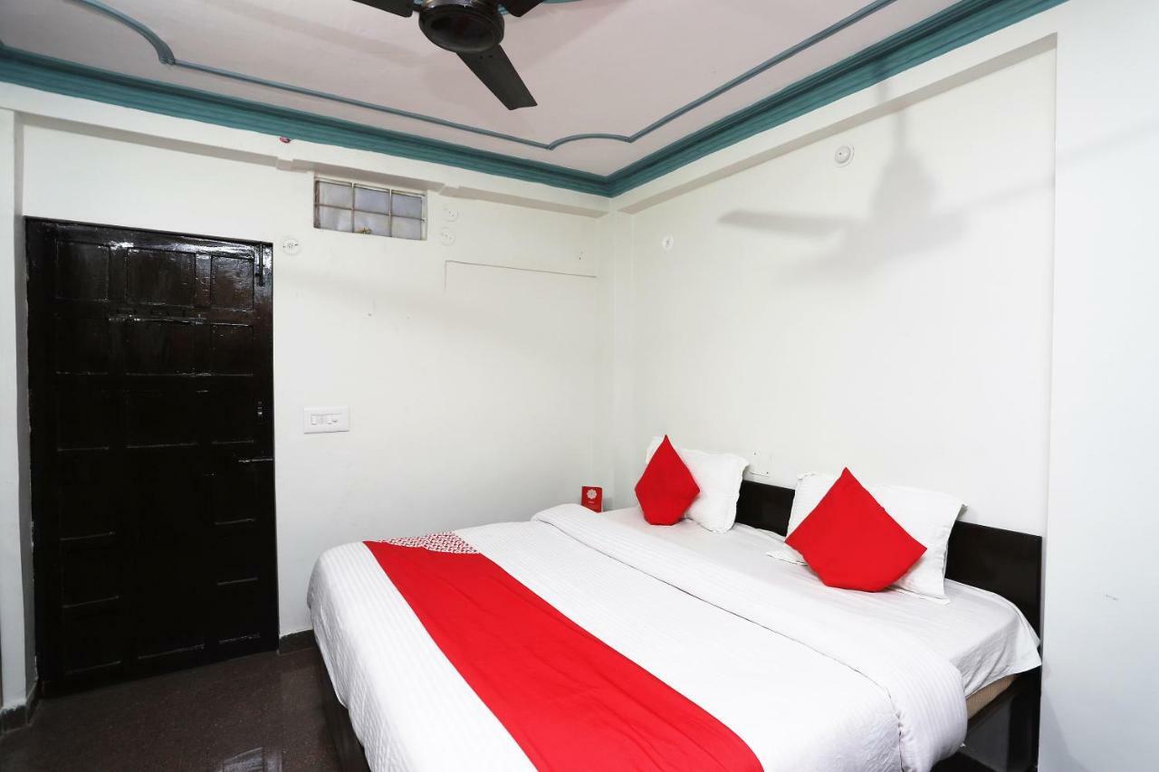 Oyo 43694 Hotel Hillson Pauri Kültér fotó