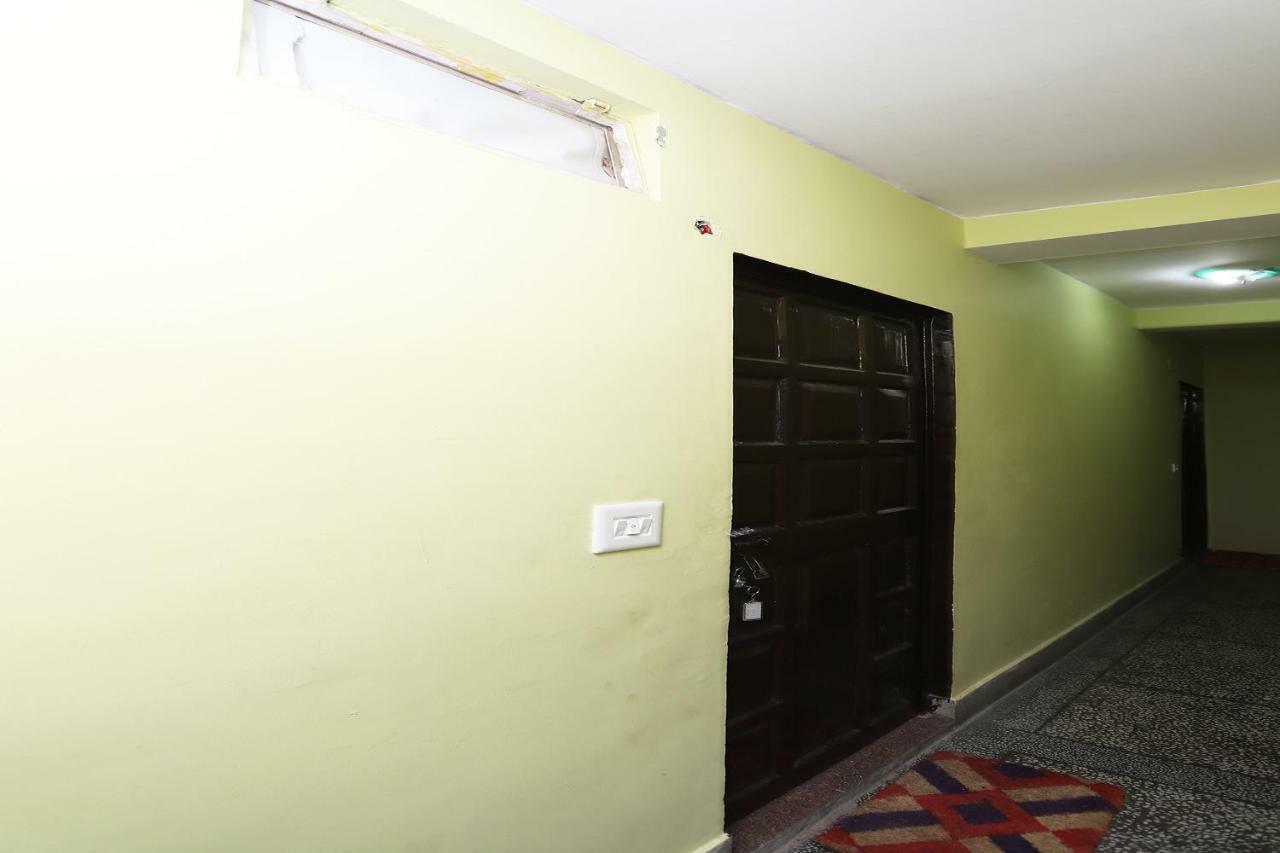 Oyo 43694 Hotel Hillson Pauri Kültér fotó